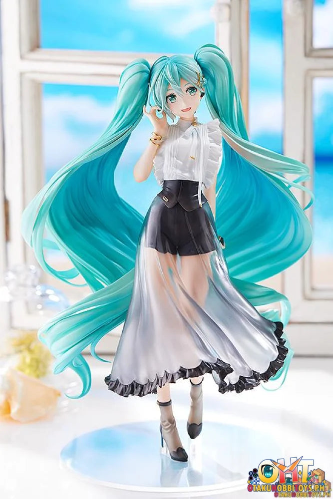 Good Smile Company Character Vocal Series 01: Hatsune Miku 1/6 Miku: Nt Style Casual Wear Ver. - On