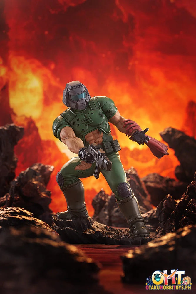 Good Smile Company POP UP PARADE SP Doom Marine Scale Figure