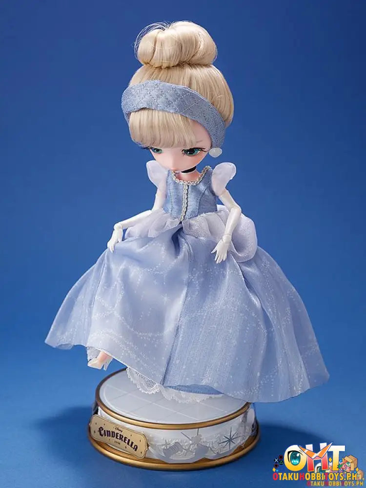 Harmonia Bloom Cinderella