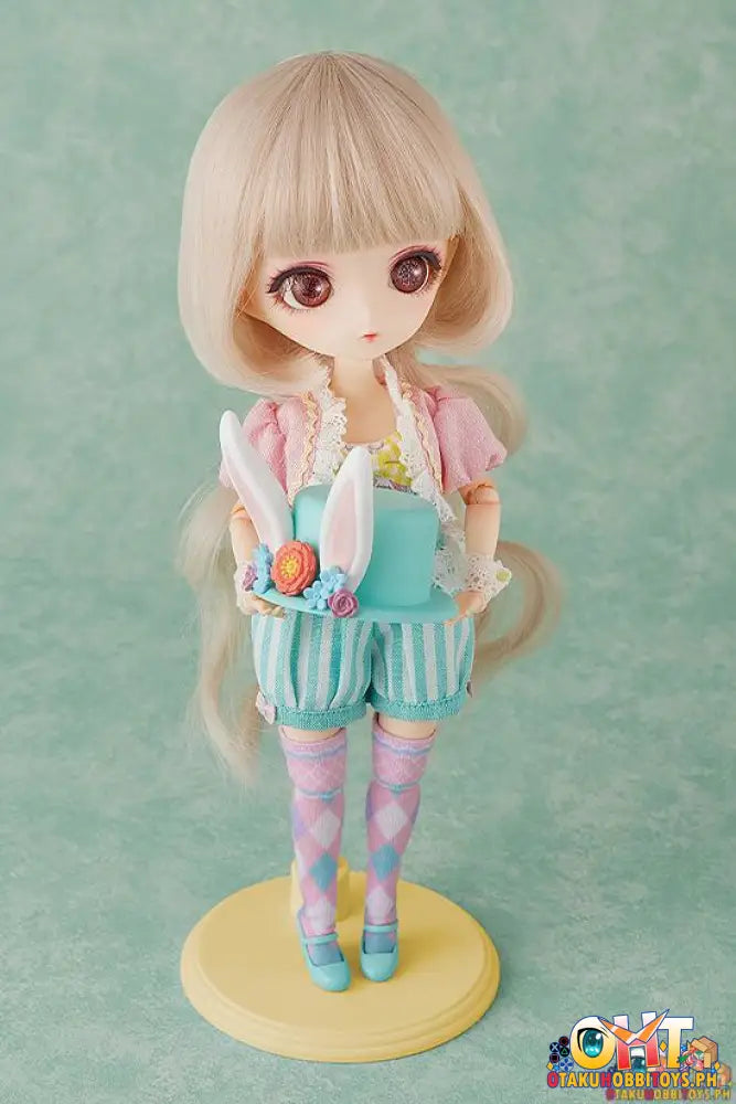 Harmonia Bloom Seasonal Doll Charlotte (Melone)