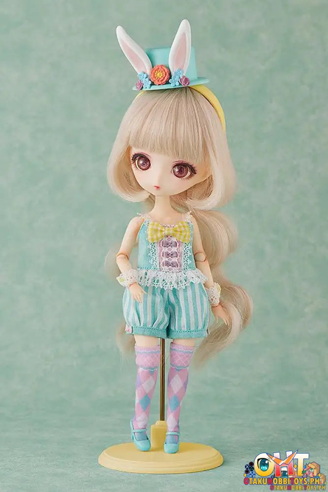 Harmonia Bloom Seasonal Doll Charlotte (Melone)