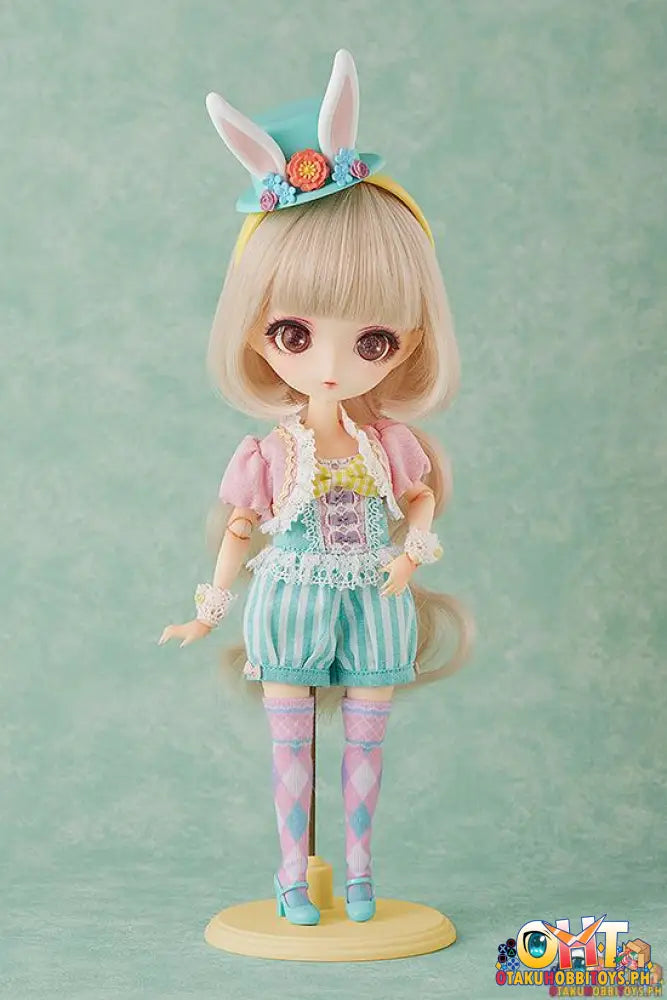 Harmonia Bloom Seasonal Doll Charlotte (Melone)