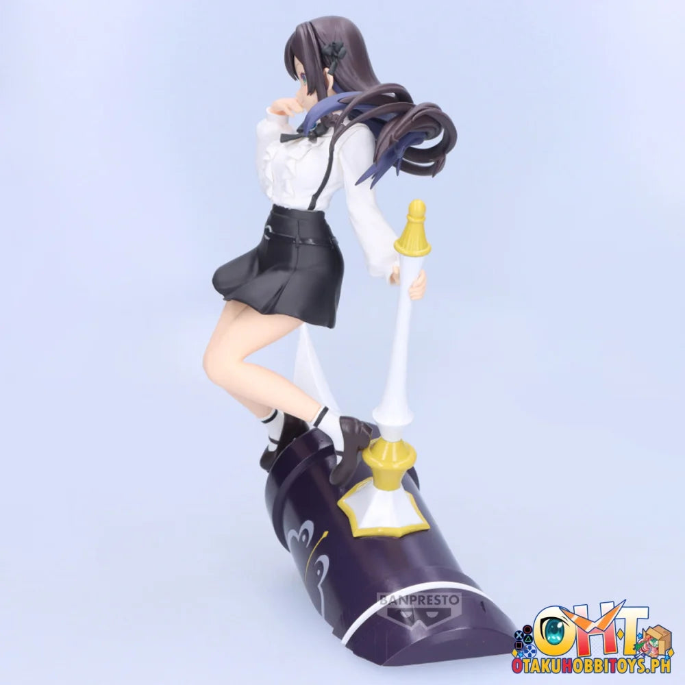 I May Be A Guild Receptionist But I’ll Solo Any Boss To Clock Out On Time Alina Clover Figure