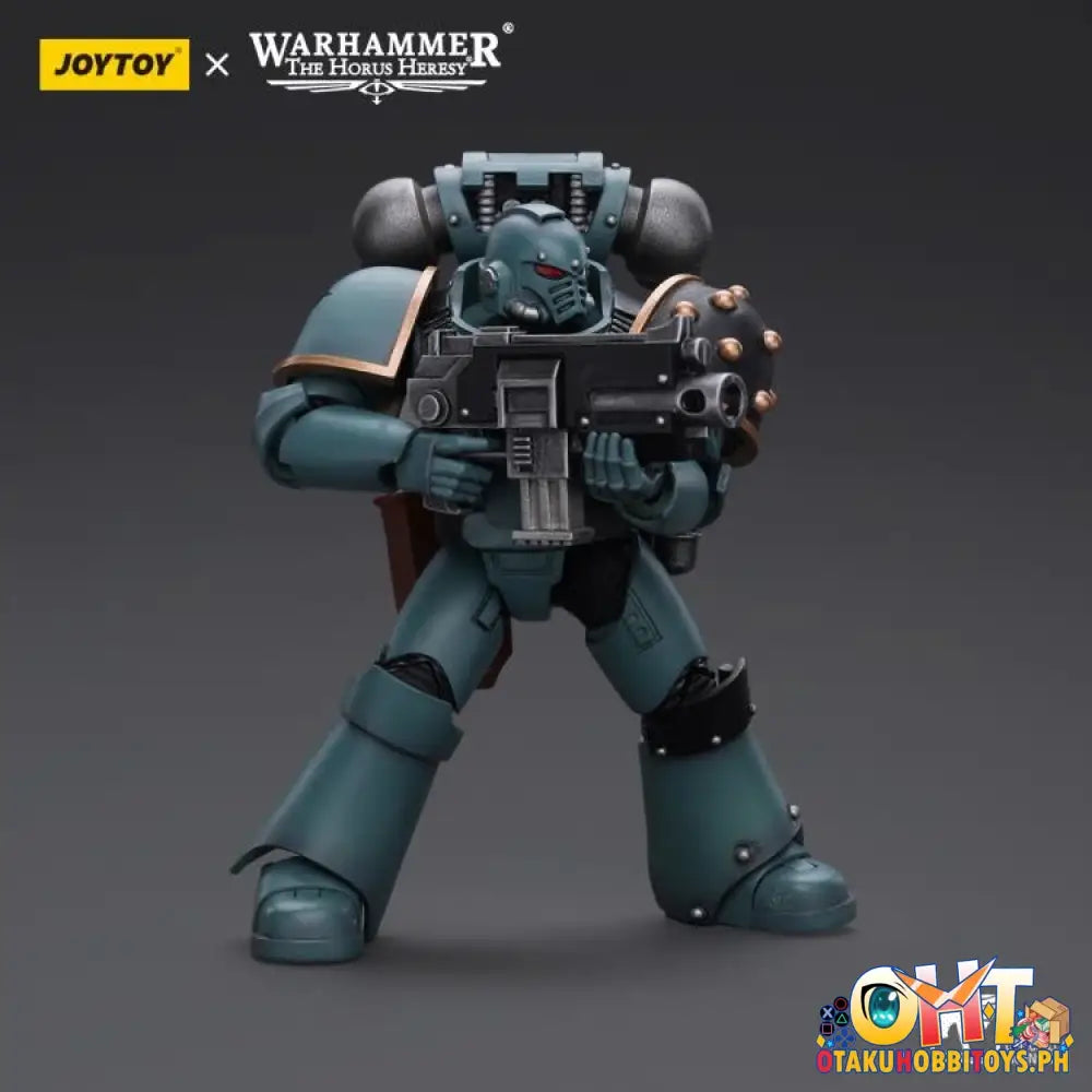 Joytoy Warhammer 40K 1/18 Sons Of Horus Mkiv Tactical Squad Legionary With Bolter Jt9602