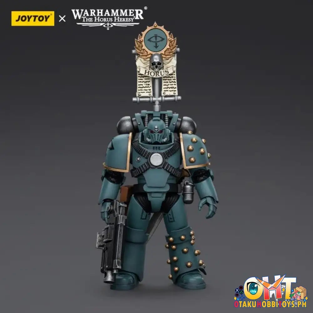 Joytoy Warhammer 40K 1/18 Sons Of Horus Mkiv Tactical Squad Legionary With Legion Vexilla Jt9589