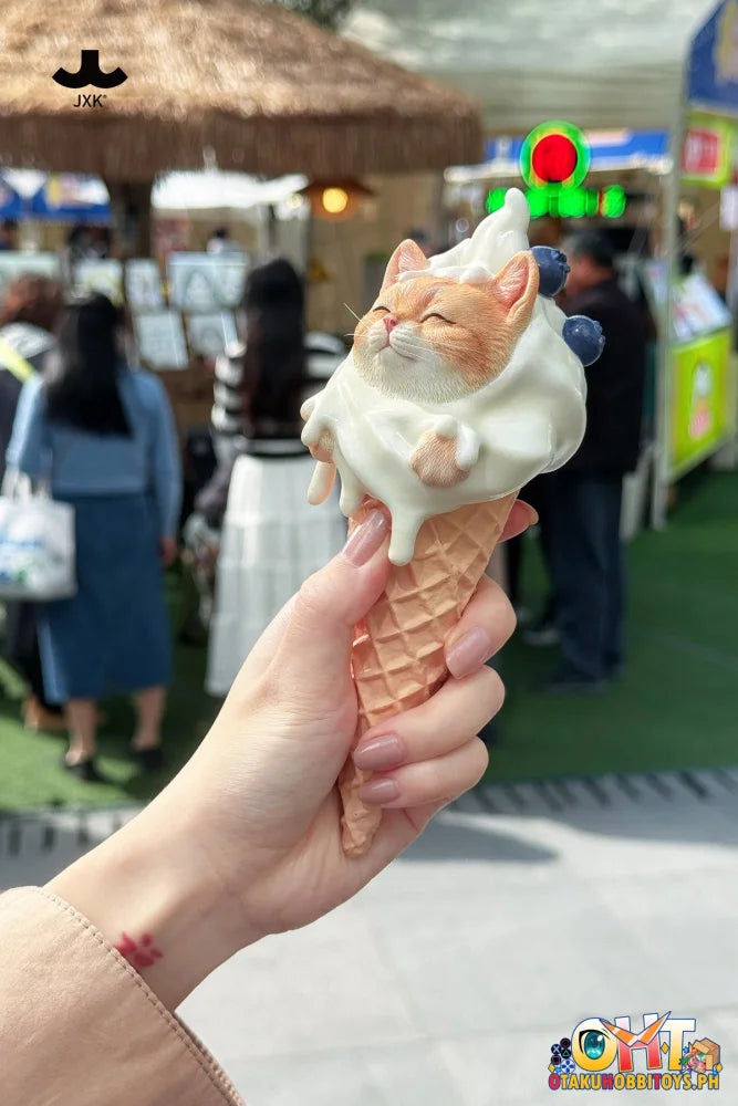 Jxk Kitty Cone Scale Figure