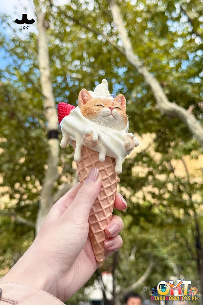 Jxk Kitty Cone Scale Figure