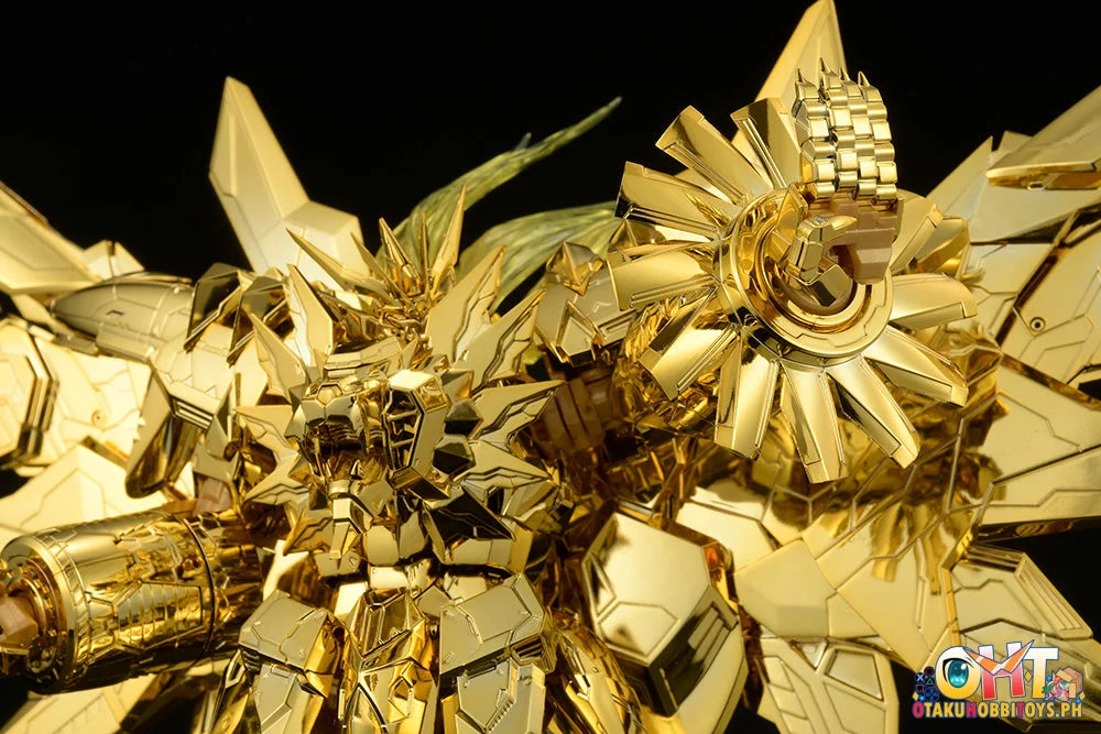 Kotobukiya Amakunitech Genesic Gaogaigar The Golden Destroyer Plastic Model Kit