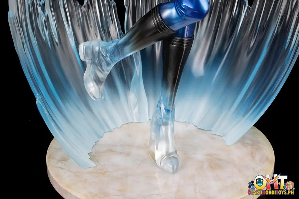 Kotobukiya Marvel 1/7 Invisible Woman Ultimate Bishoujo Statue