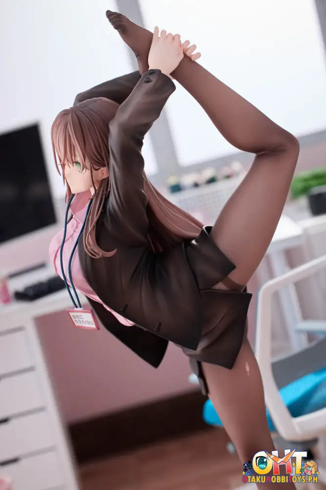 Magi Arts 1/6 Ol-Chan Who Doesn’t Want To Go Work Pink Ver. Scale Figure