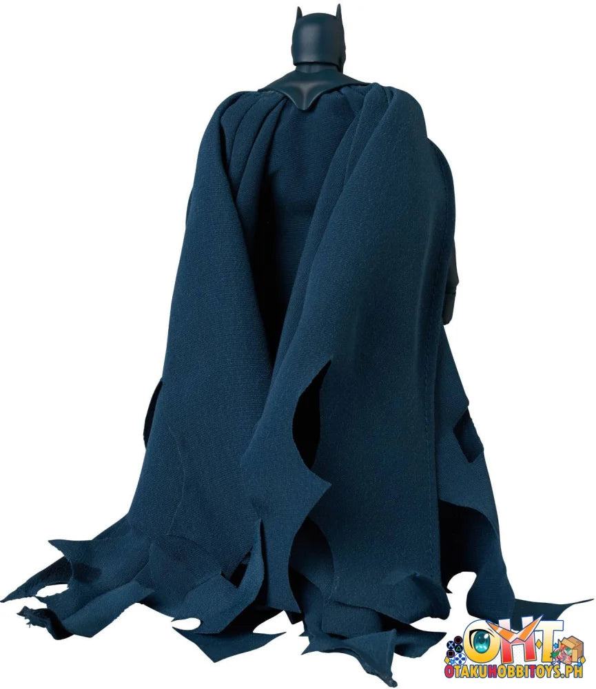 MEDICOM TOYS MAFEX BATMAN DAMAGE Ver. (BATMAN: HUSH Ver.) Articulated Figure