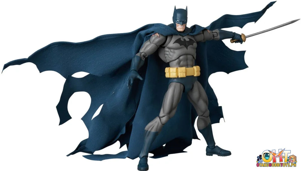 MEDICOM TOYS MAFEX BATMAN DAMAGE Ver. (BATMAN: HUSH Ver.) Articulated Figure