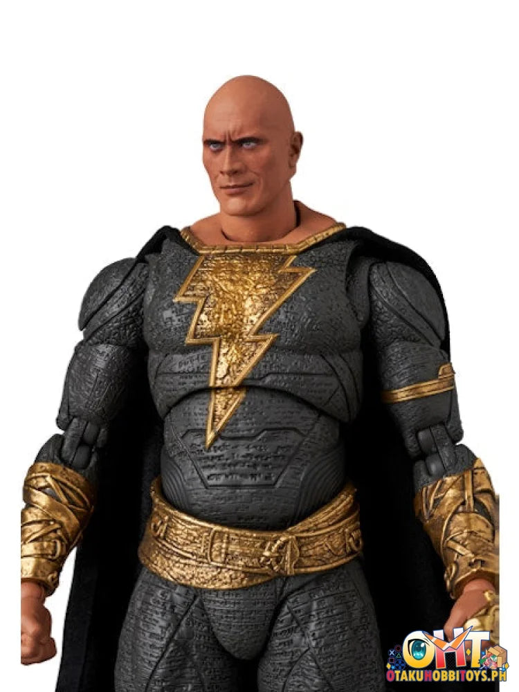 MEDICOMTOYSMAFEXBLACKADAM(GOLDSUIT) Articulated Figure