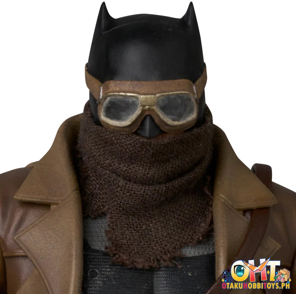 Medicom Toys Mafex Knightmare Batman (Zack Snyder’s Justice League Ver.) Articulated Figure
