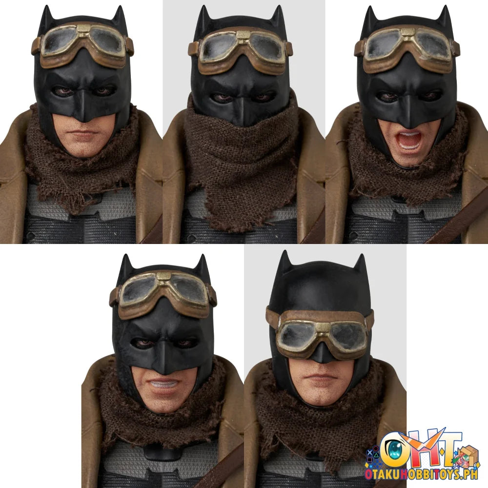 Medicom Toys Mafex Knightmare Batman (Zack Snyder’s Justice League Ver.) Articulated Figure