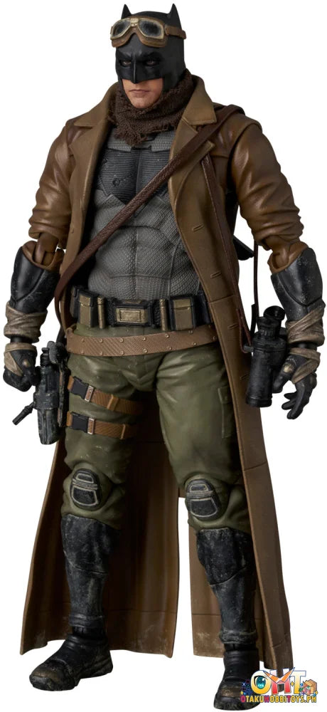 Medicom Toys Mafex Knightmare Batman (Zack Snyder’s Justice League Ver.) Articulated Figure