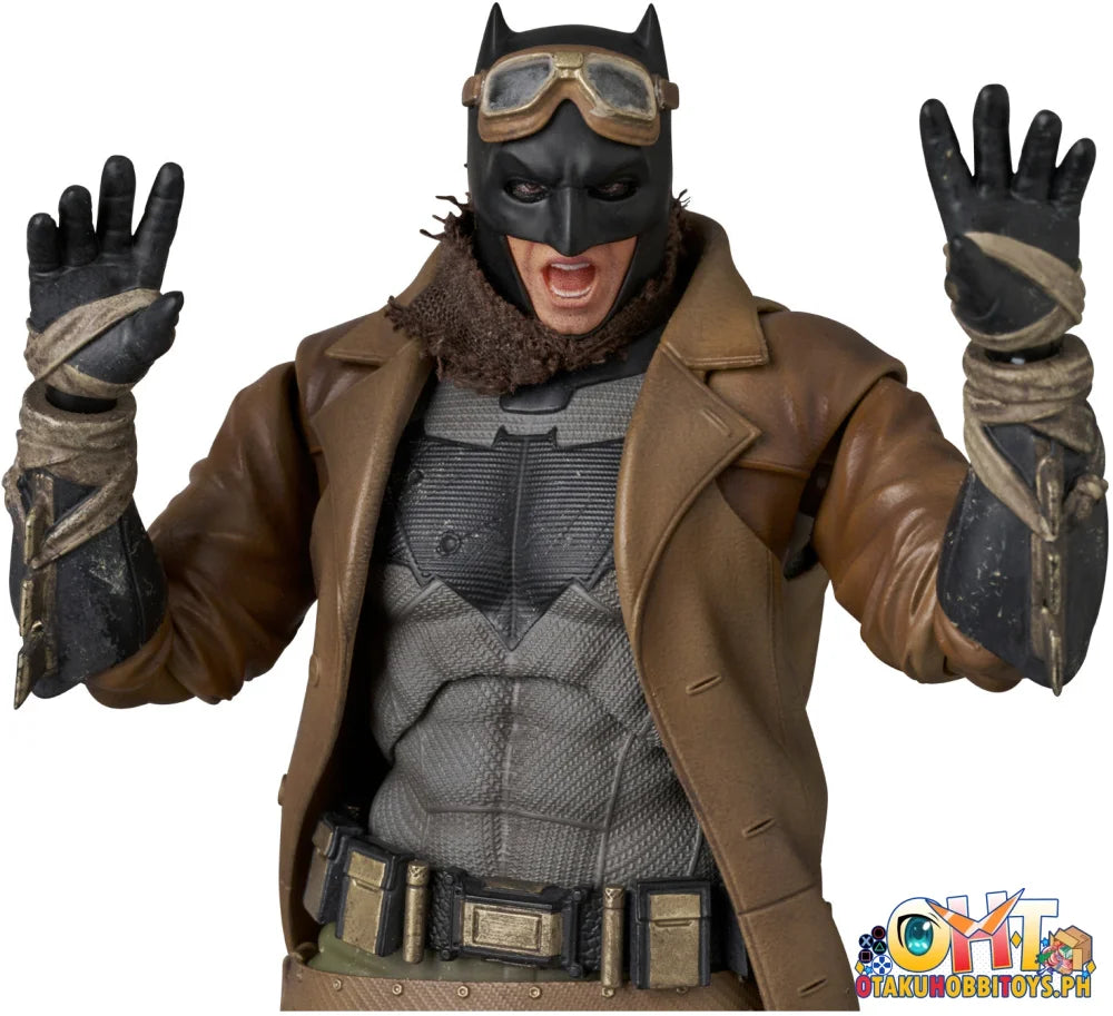 Medicom Toys Mafex Knightmare Batman (Zack Snyder’s Justice League Ver.) Articulated Figure