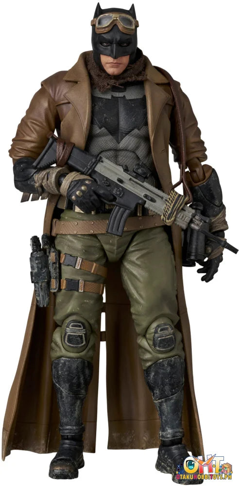 Medicom Toys Mafex Knightmare Batman (Zack Snyder’s Justice League Ver.) Articulated Figure