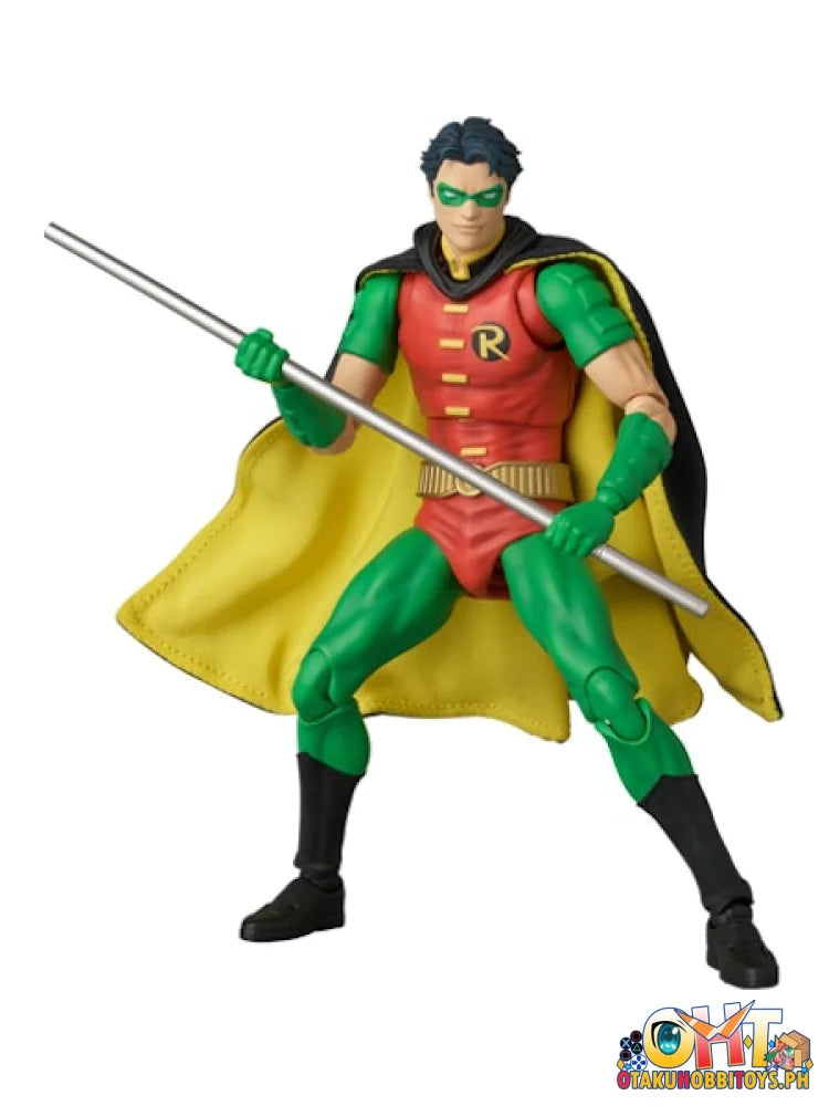 Medicom Toys Mafex Robin (Batman Hush ver.) Articulated Figure