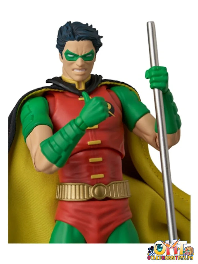 Medicom Toys Mafex Robin (Batman Hush ver.) Articulated Figure
