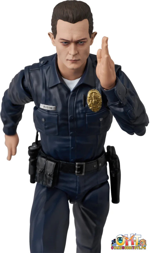 Medicom Toys MAFEX T-1000 Articulated Figure