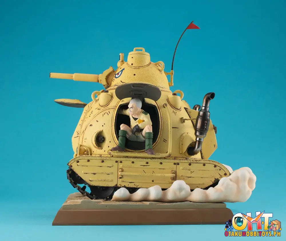 Megahouse Desktop Real Mccoy Ex: Sand Land - Sand Land Royal Army Tank Unit No. 104 Plastic Model