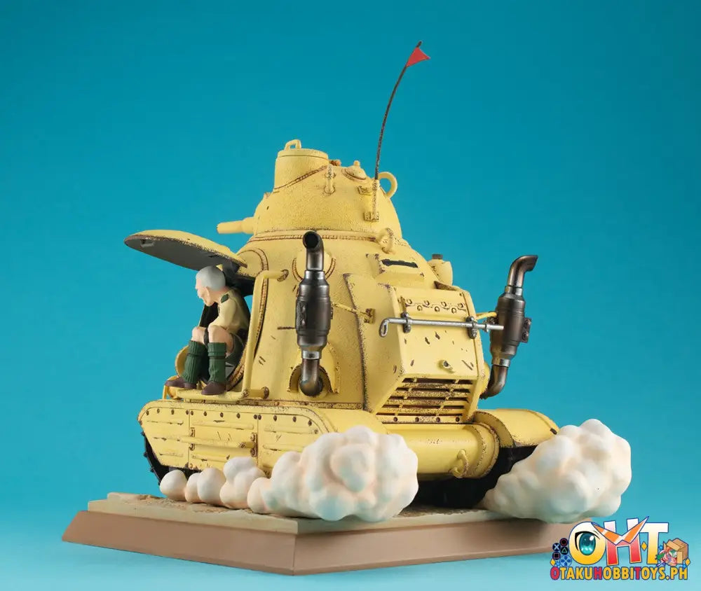 Megahouse Desktop Real Mccoy Ex: Sand Land - Sand Land Royal Army Tank Unit No. 104 Plastic Model