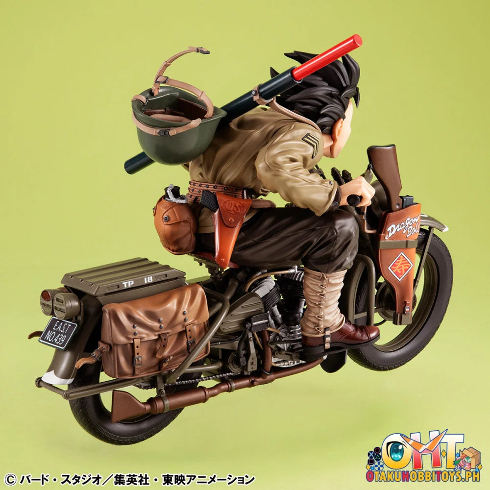 Megahouse DESKTOP REAL McCOYEX Dragon Ball Z Son Goku & Bike