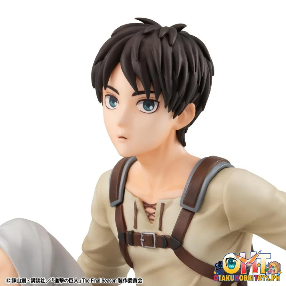 Megahouse G.E.M. Series Attack on Titan Palm Size Eren / Squad Captain Levi Set - Scale Figure