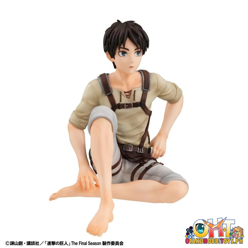 Megahouse G.E.M. Series Attack on Titan Palm Size Eren / Squad Captain Levi Set - Scale Figure