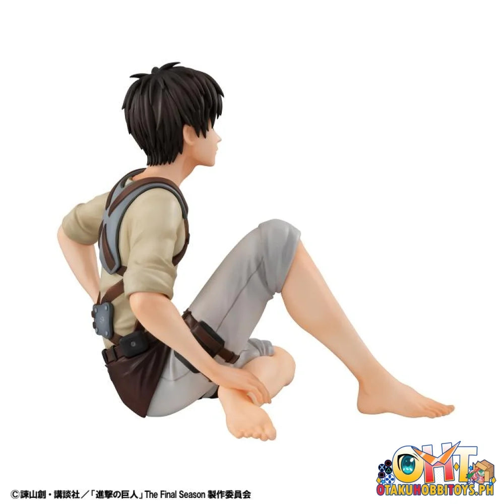 Megahouse G.E.M. Series Attack on Titan Palm Size Eren / Squad Captain Levi Set - Scale Figure