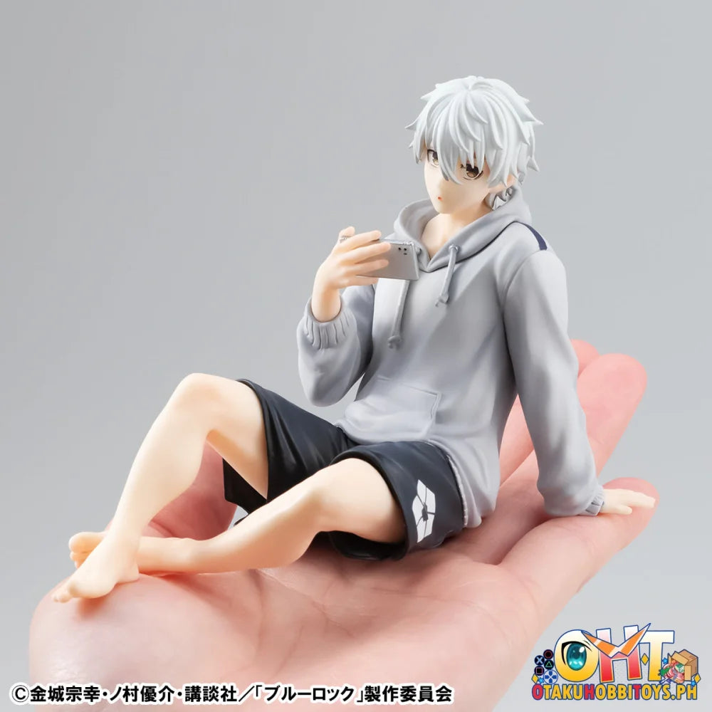 Megahouse G.E.M. series BLUE LOCK Palm size Seishiro Nagi Repaint Ver. Scale Figure