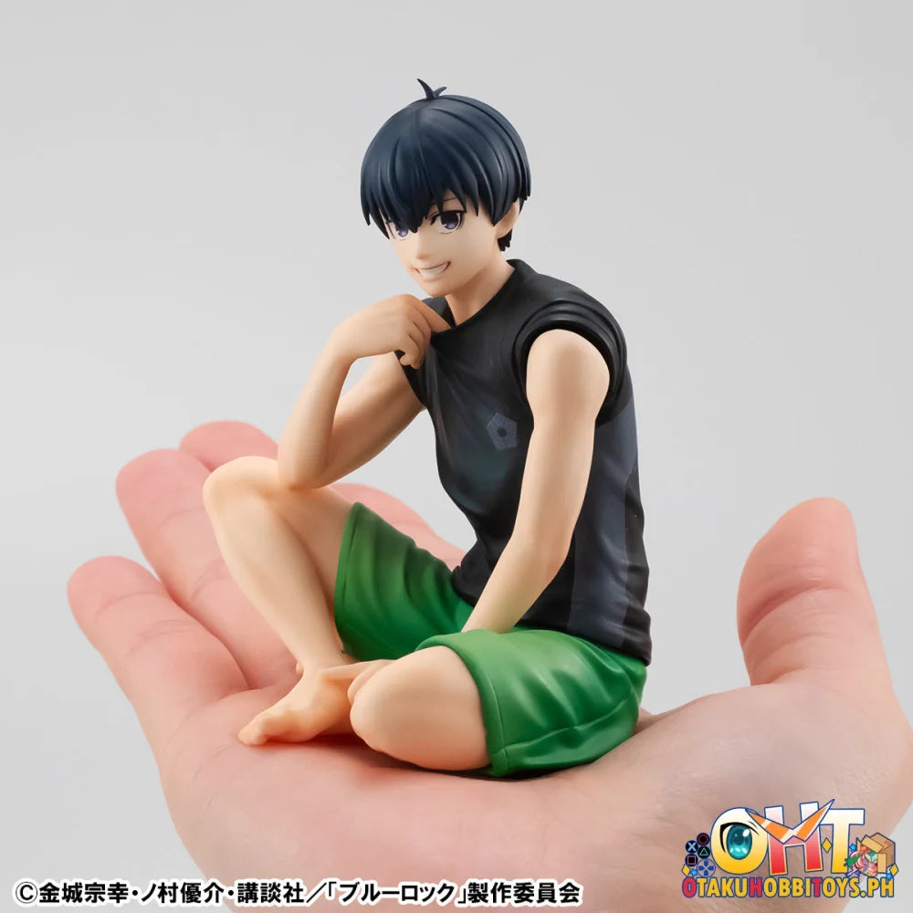 Megahouse G.E.M. series BLUE LOCK Palm Size Yoichi Isagi Scale Figure