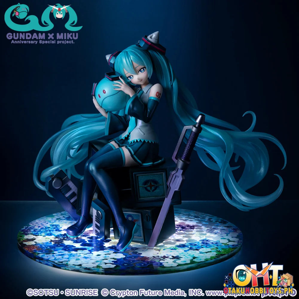 Megahouse Lucrea Mobile Suit Gundam 45th Anniversary X Hatsune Miku Hatsune Miku X OO Gundam Scale Figure