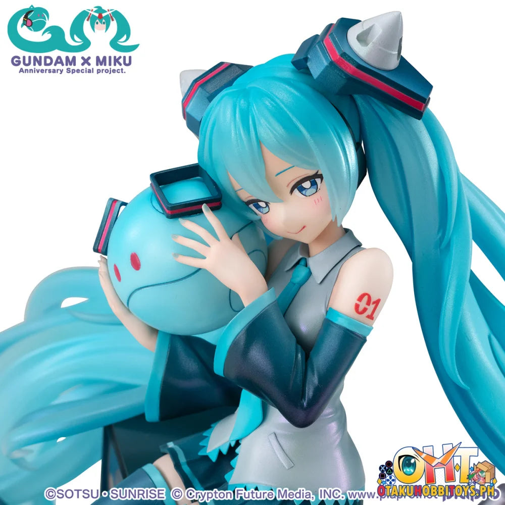 Megahouse Lucrea Mobile Suit Gundam 45th Anniversary X Hatsune Miku Hatsune Miku X OO Gundam Scale Figure