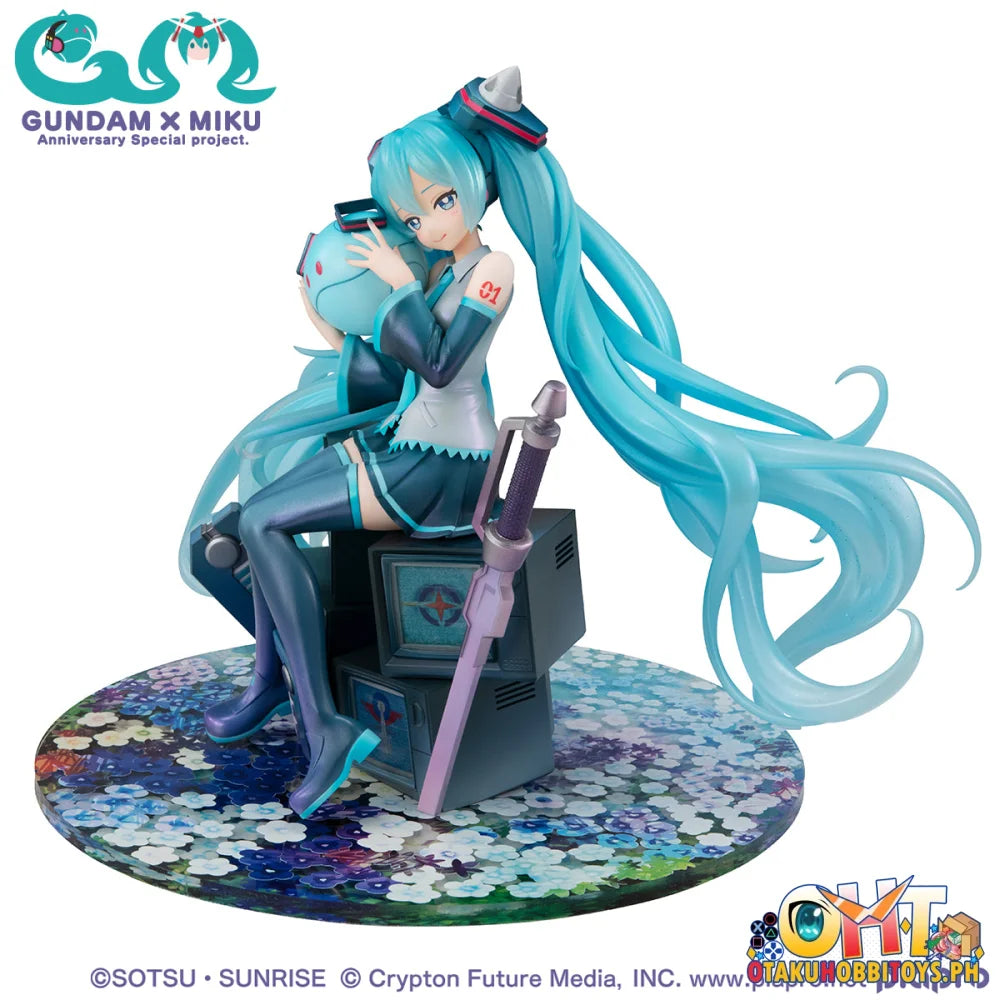 Megahouse Lucrea Mobile Suit Gundam 45th Anniversary X Hatsune Miku Hatsune Miku X OO Gundam Scale Figure