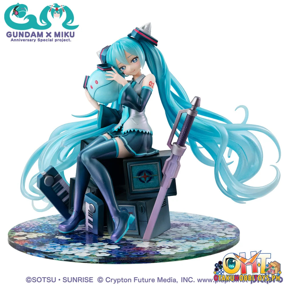Megahouse Lucrea Mobile Suit Gundam 45th Anniversary X Hatsune Miku Hatsune Miku X OO Gundam Scale Figure