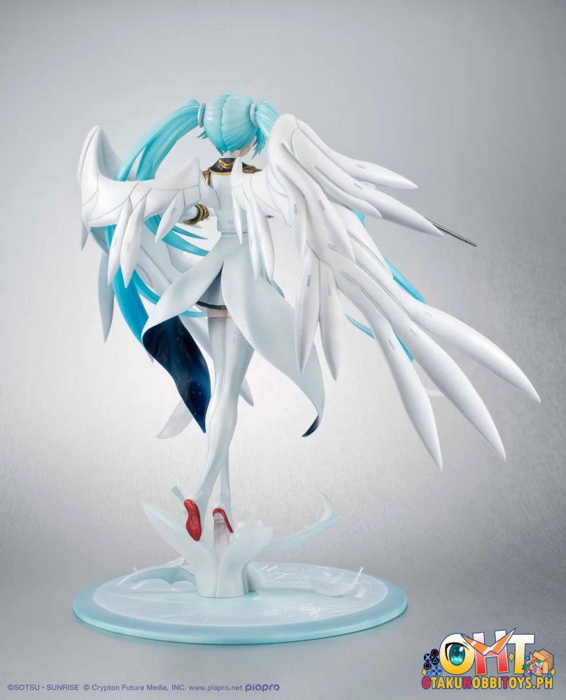Megahouse Lucrea Mobile Suit Gundam 45th Anniversary X Hatsune Miku Hatsune Miku X Wing Gundam Zero EW Scale Figure