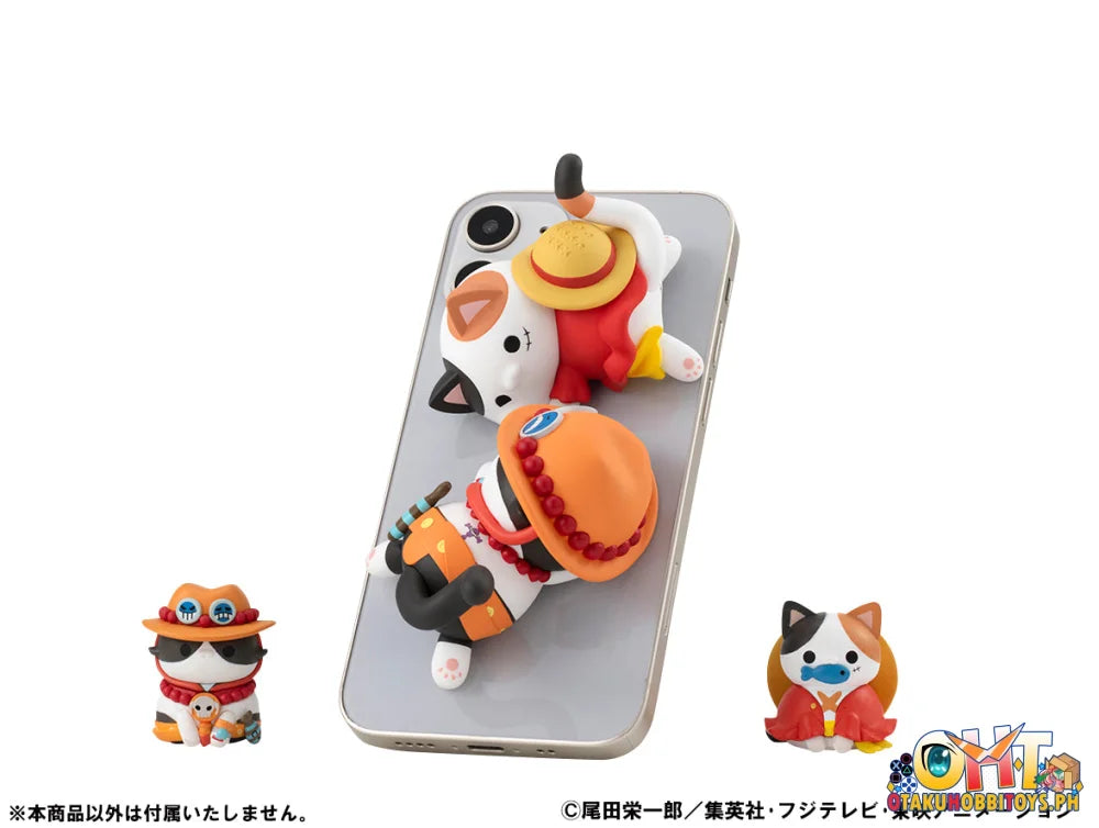 Megahouse MEGA CAT PROJECT ONE PIECE Nyan Piece Nyan！Stickie！- SET OF 8