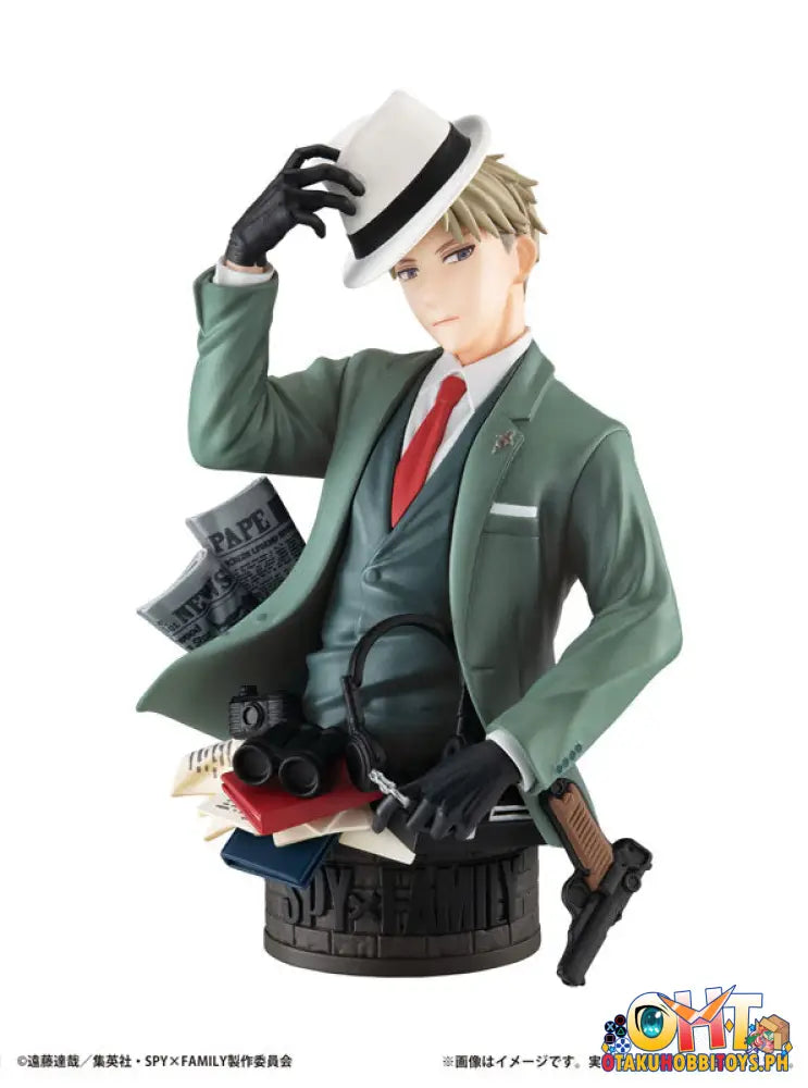 Megahouse Petitrama Ex Spy×Family In The Big Box Set [With Bond Forger]