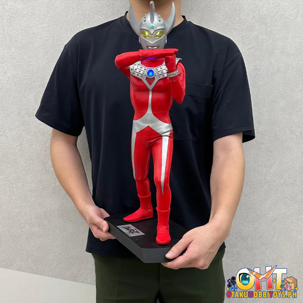 Megahouse Ultimate Article Ultraman Taro Scale Figure