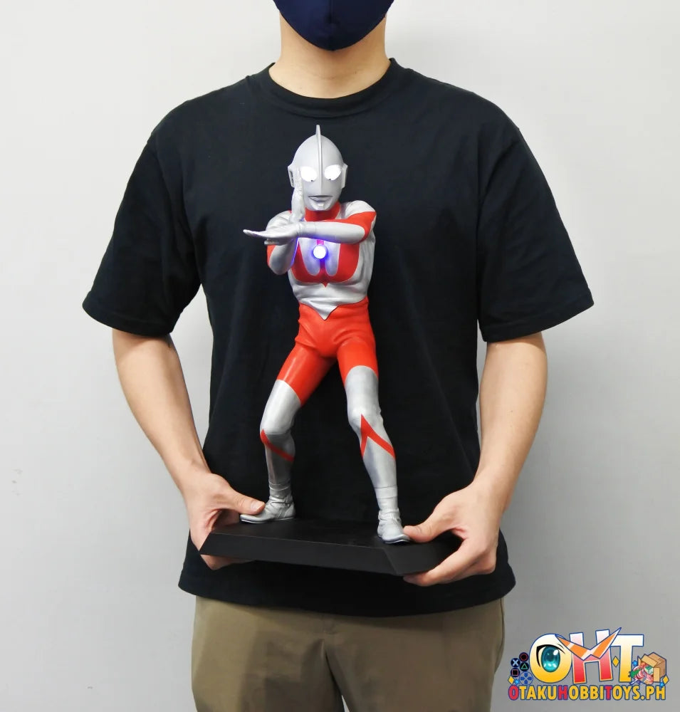 Megahouse Ultimate Article Ultraman(Type-C)(Repeat) Scale Figure