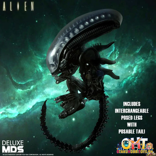 Mezco Designer Series Deluxe Alien -