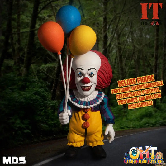 Mezco Designer Series Deluxe Pennywise (1990)