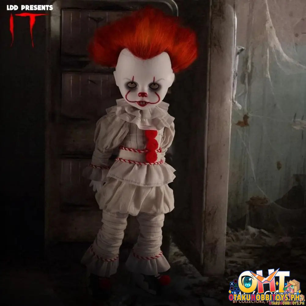 Mezco Ldd Presents It: Pennywise