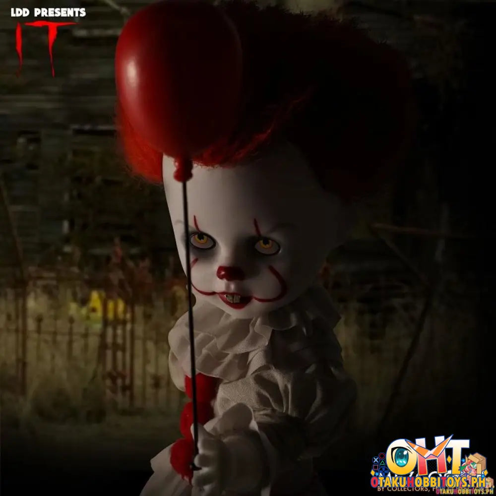 Mezco Ldd Presents It: Pennywise