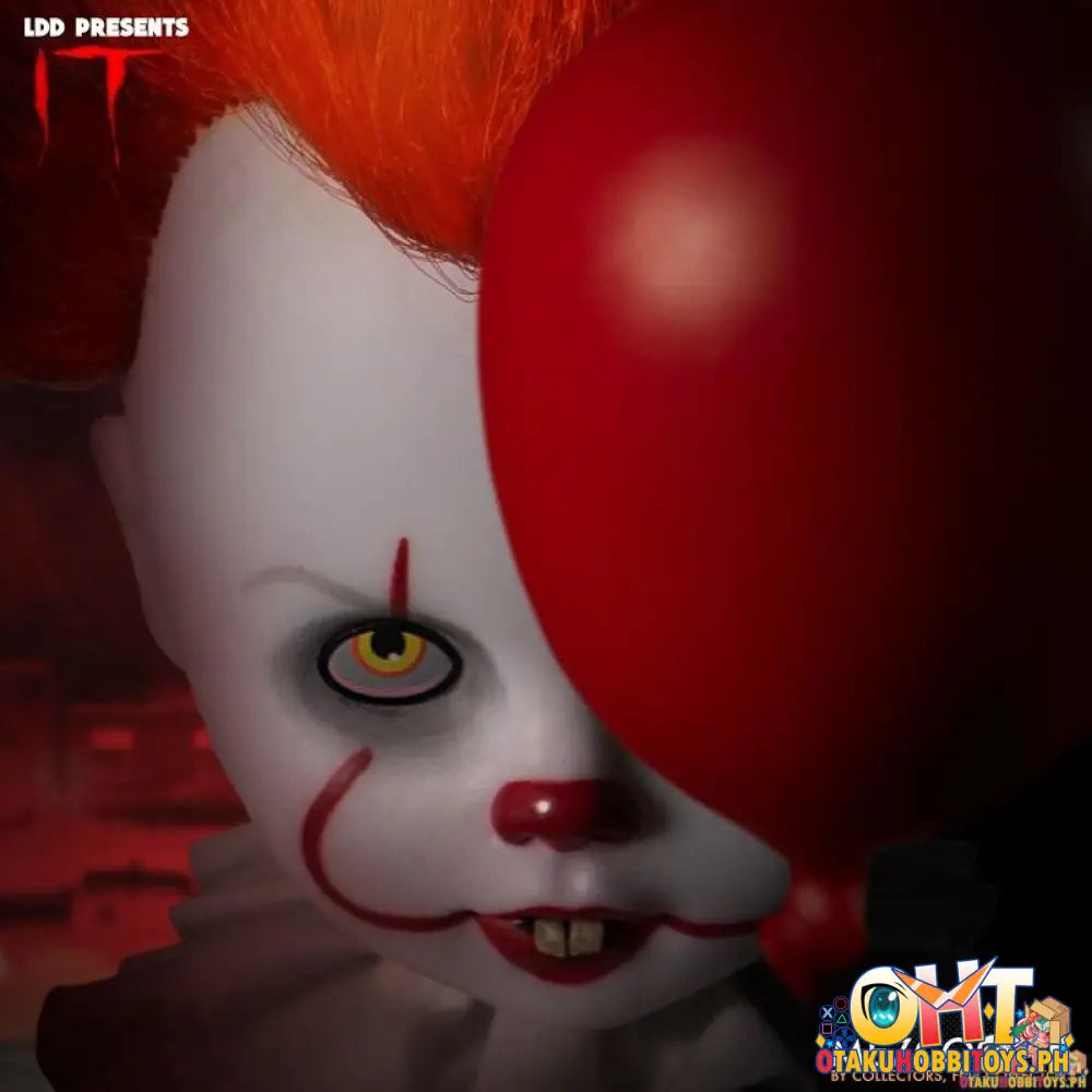 Mezco Ldd Presents It: Pennywise