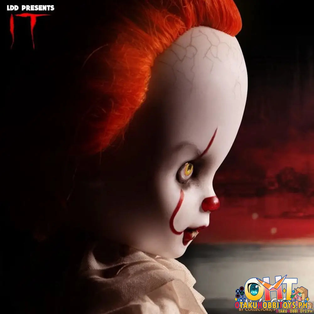 Mezco Ldd Presents It: Pennywise