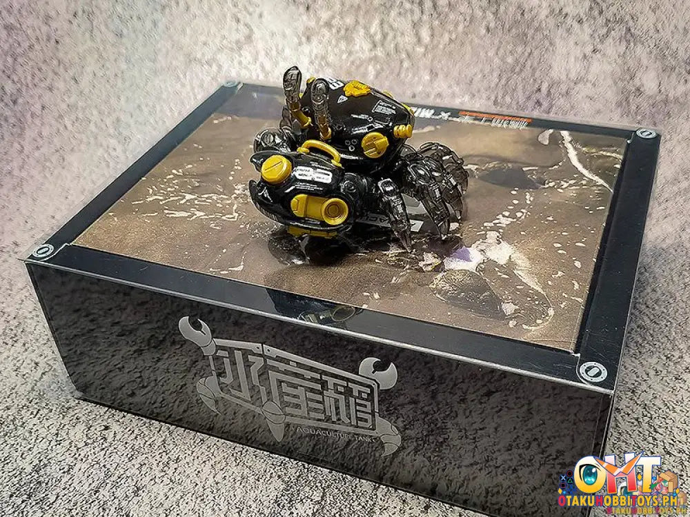 Orange Cat Industry Aquaculture Tank 007: Fiddler Crab (Gold Black)