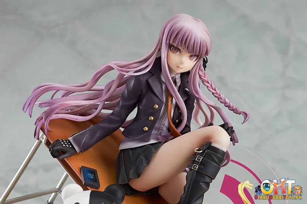 Phat! 1/8 Kyoko Kirigiri Scale Figure